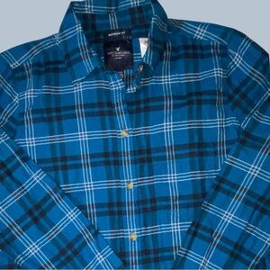 AMERICAN EAGLE OUTFITTERS BOYFRIEND FIT FLANNEL BUTTON DOWN SHIRT• S/S WOMEN’S